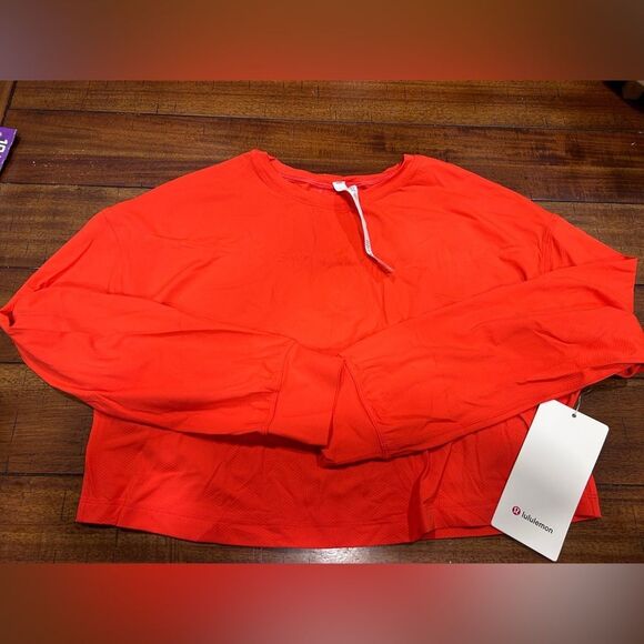 New Muscle Love Long
Sleeve - Picture 1 of 2